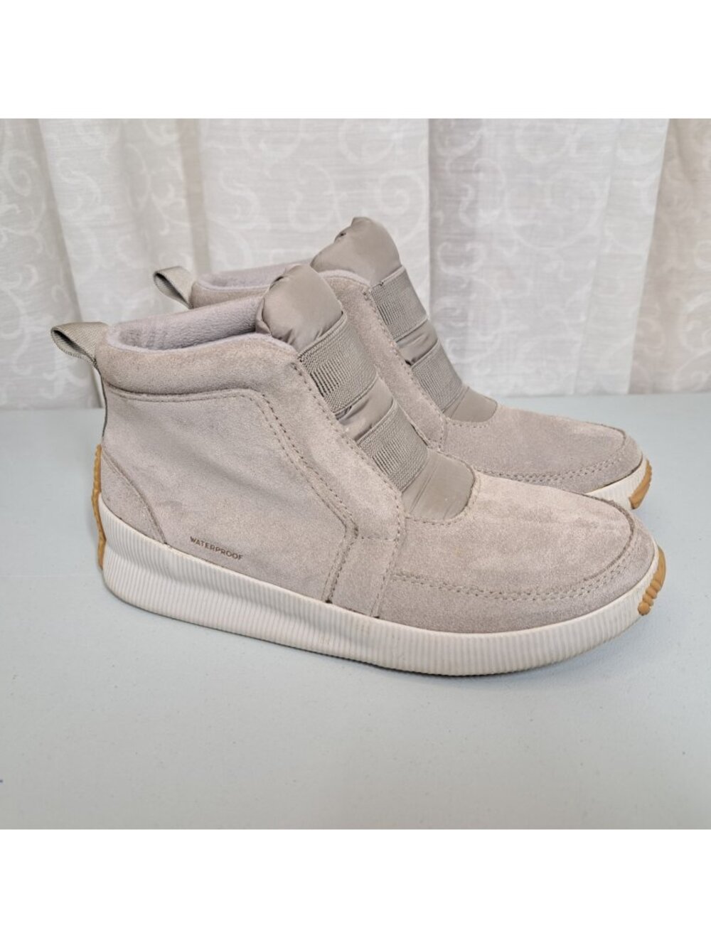 Sorel Out N About Boots Womens Sz 6.5 Suede Grey Waterproof Ankle Winter Slip On
